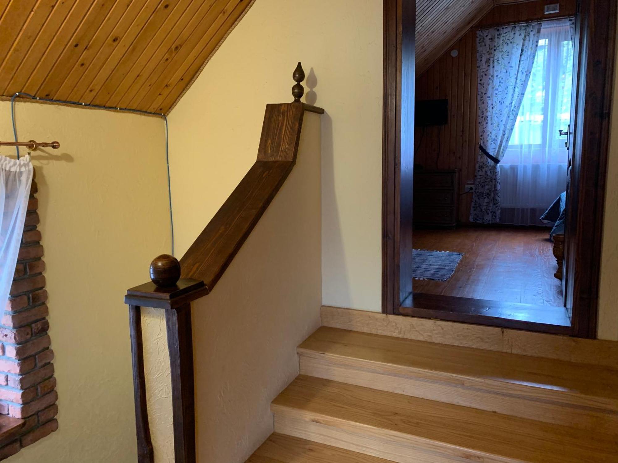 Dereviy Villa Jaremtje Exteriör bild